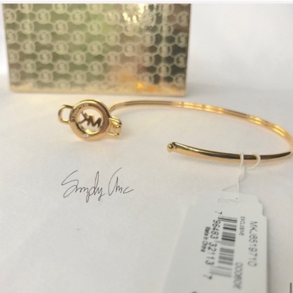 NWT authentic MK gold tone logo bracelet - Picture 7 of 7
